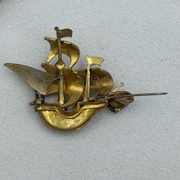 Vintage Spanish Damascene Ship Brooch Toledo Gold Black Enamel Nautical - Picture 10 of 12